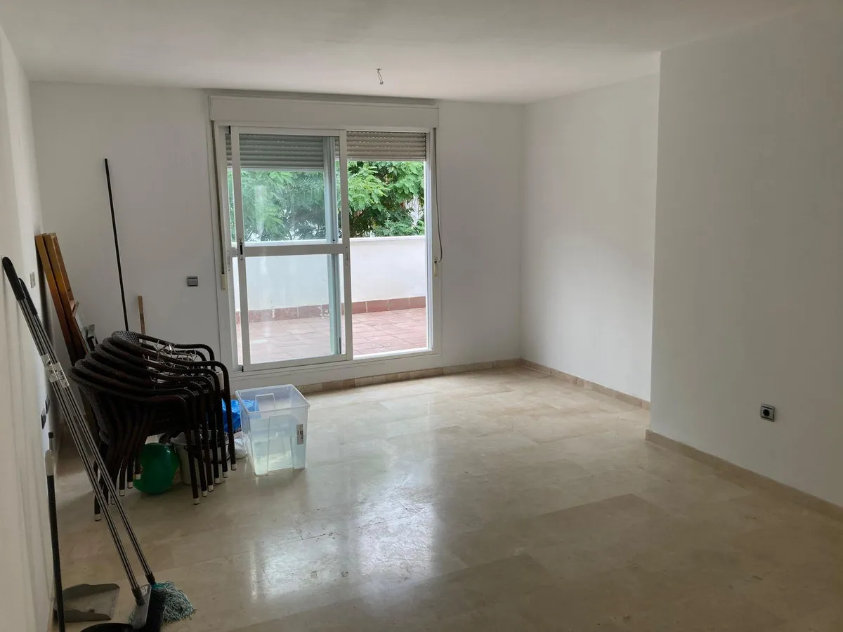 6773f9b1-be52-4640-acc3-07ec974bf2ec