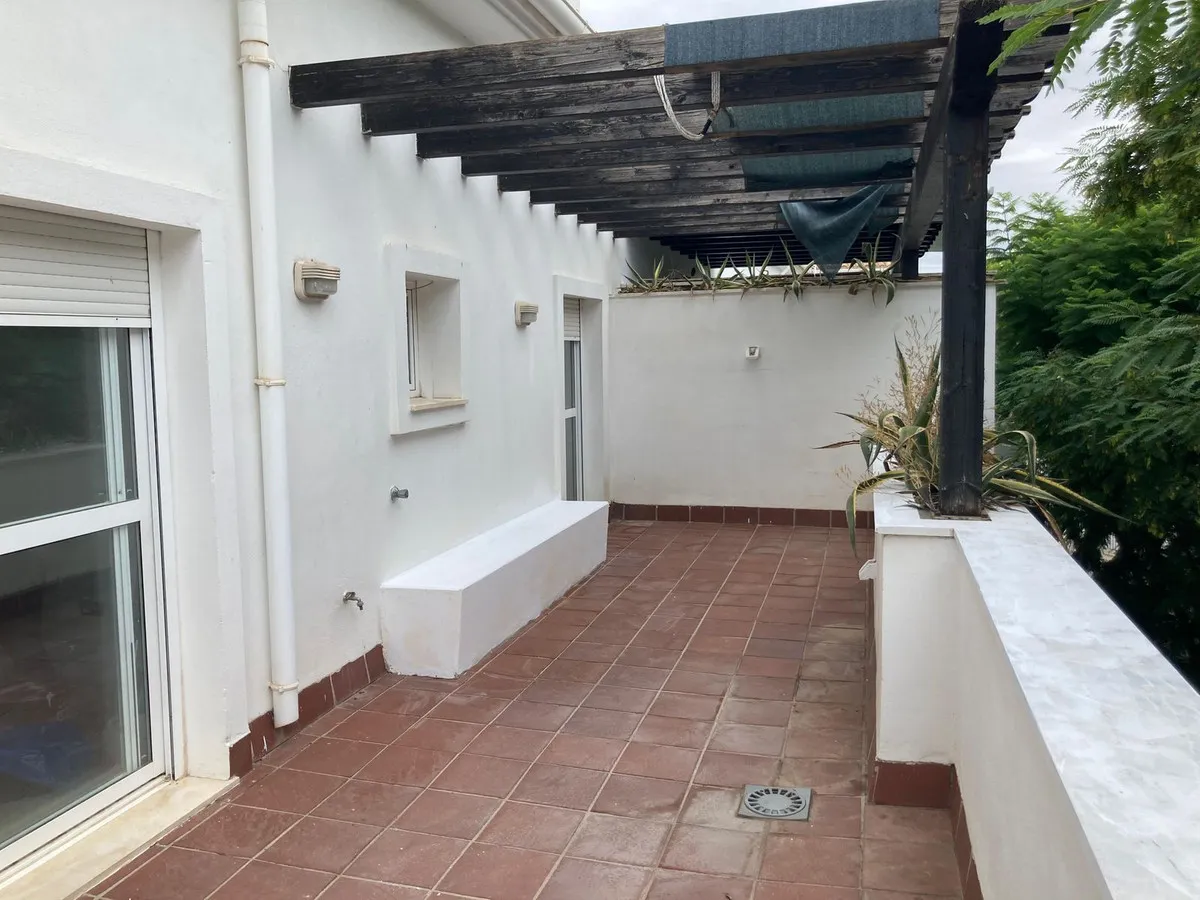 72bda5f0-4ff6-458e-b87c-6daa54f15590