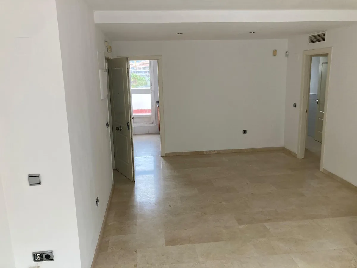 a95600c1-e48f-443c-bf71-83c5cea05950