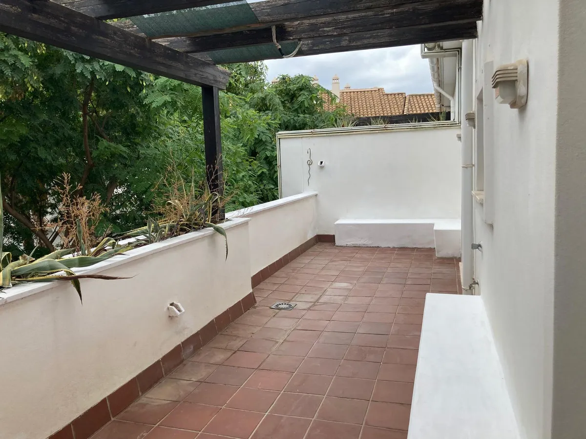 d25ea134-bc09-4ce6-b56f-6e37c7e252d3