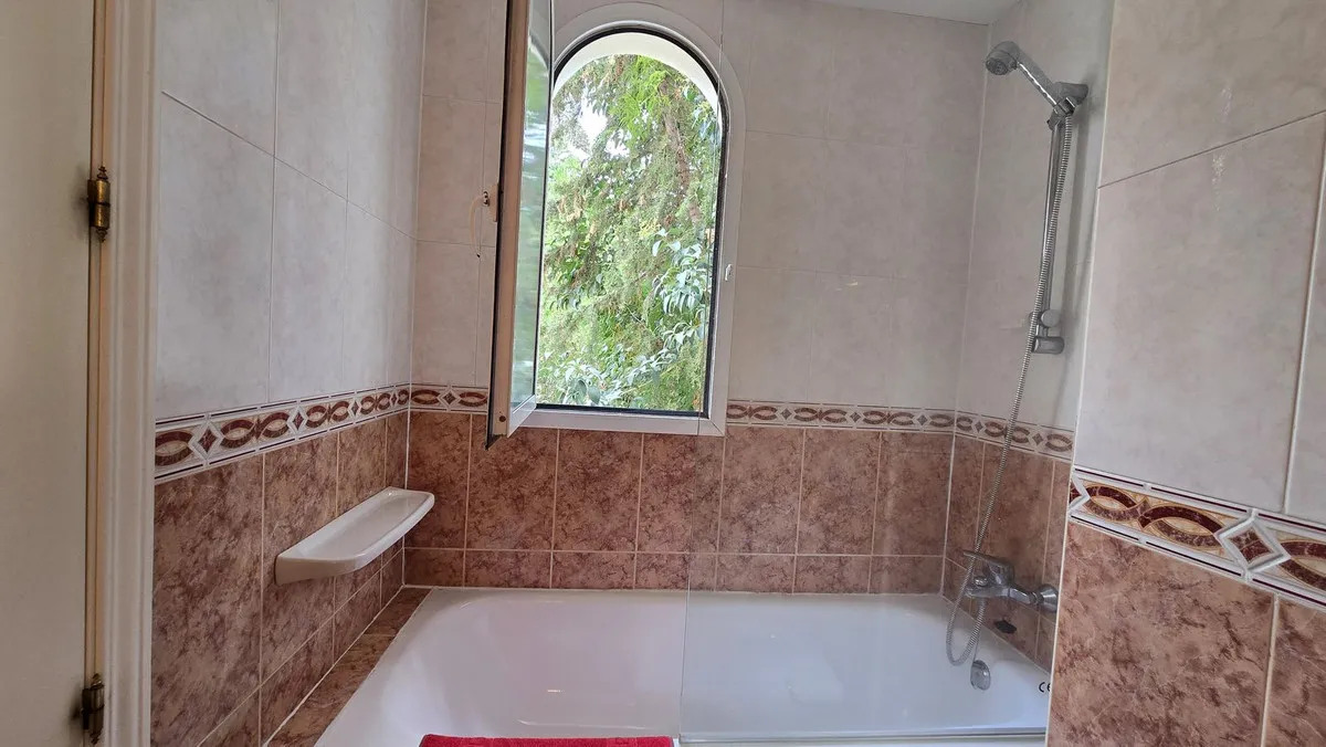 57bb53d2-1ea5-49b7-b82c-3c40f7c34828