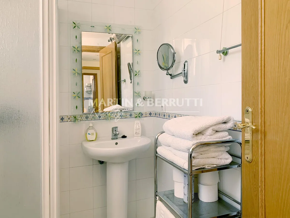 43bda2ba-26b5-479f-aba8-f9c918ae5e10