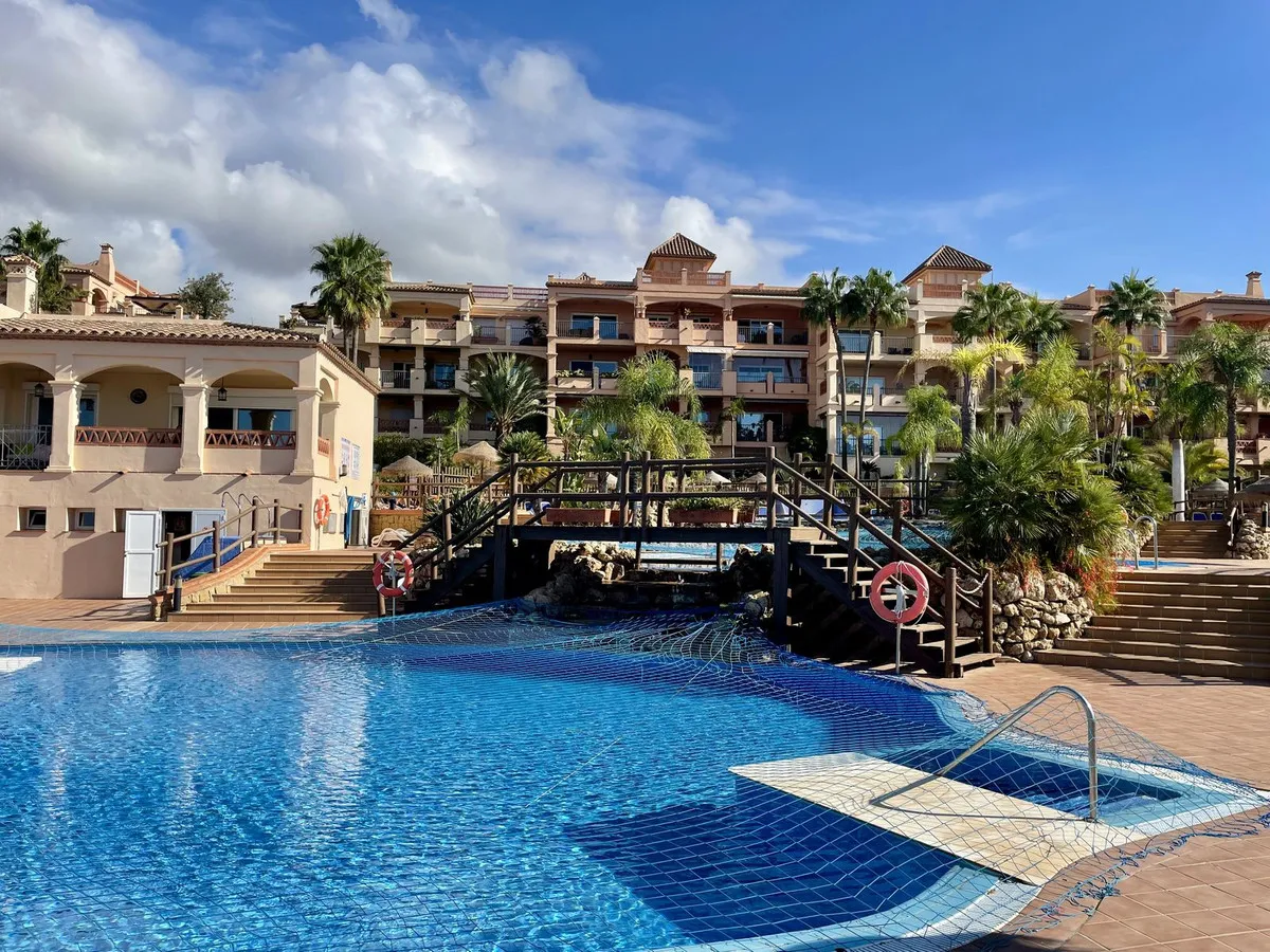 17a1c528-c804-461a-af93-ad9184bbe713