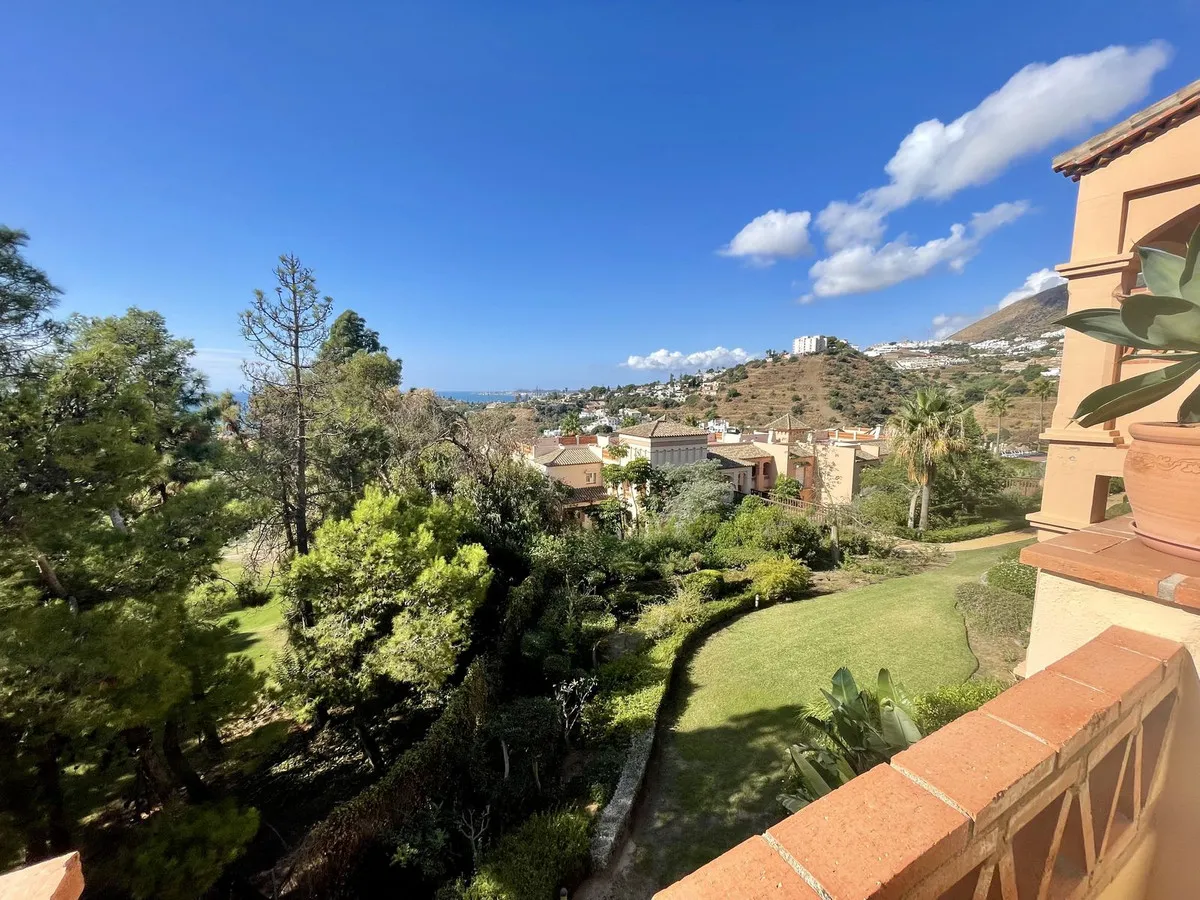 6c3cdc26-9828-4086-85d5-4fb89c228dd7