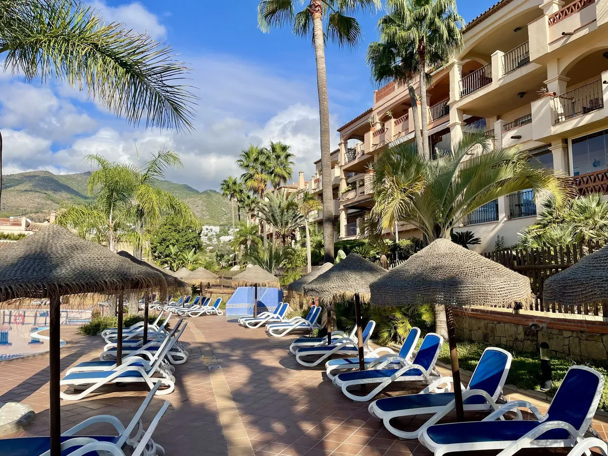 75992289-f8ad-4cb5-aa44-4acb25d97e91