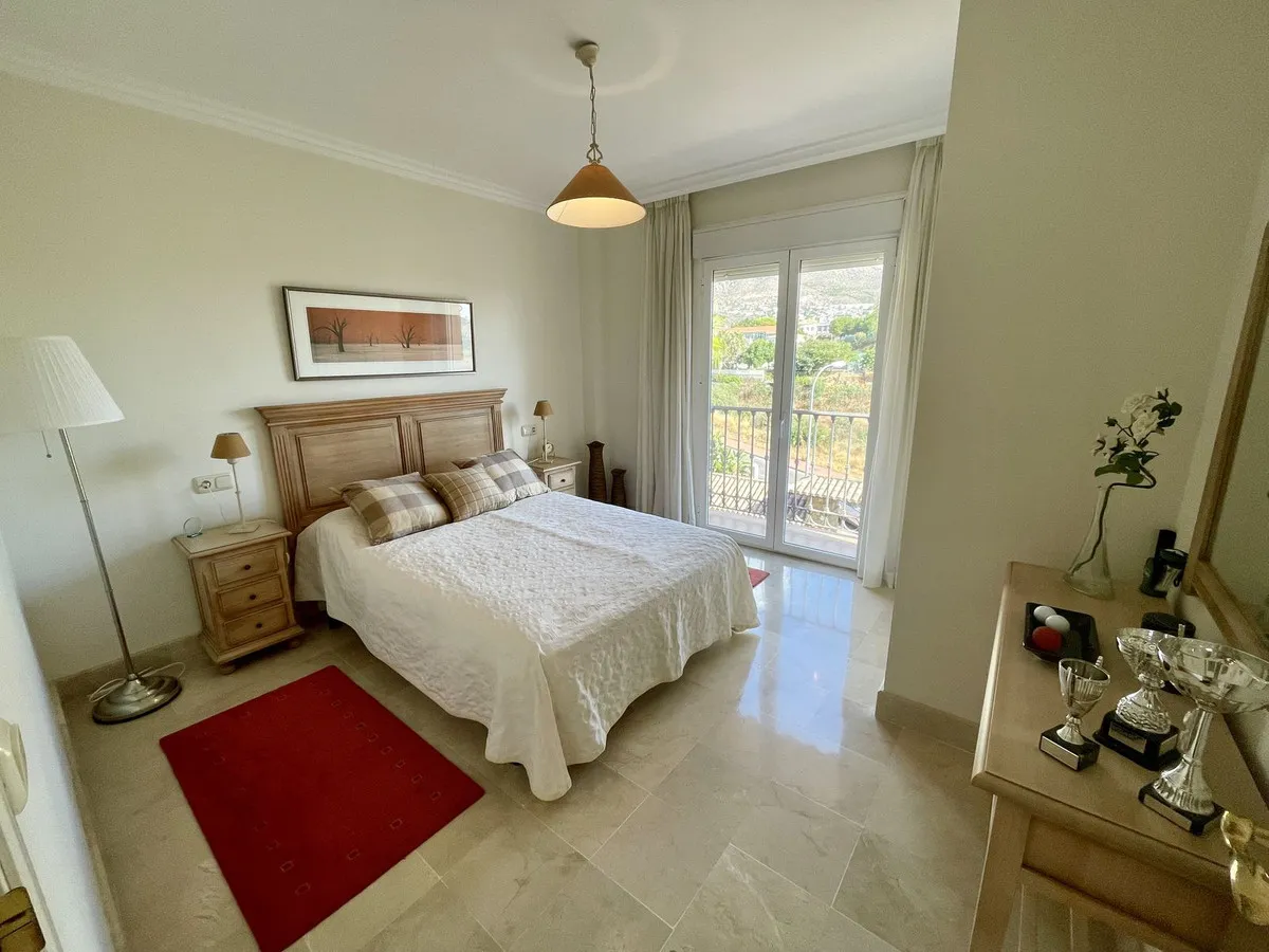 84ce4efa-ca84-41cd-bc8f-94d03ce4b229