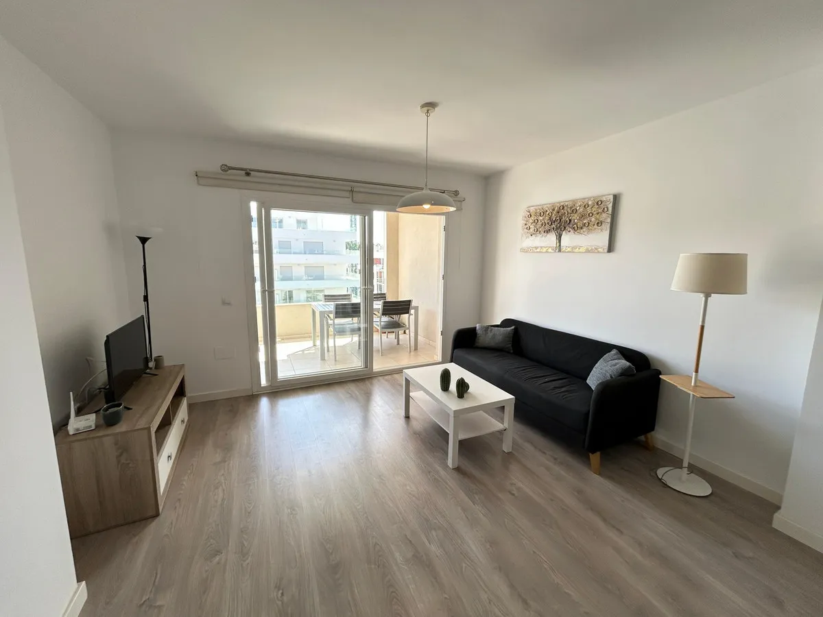 6e47b5bc-4e30-400e-bfed-576e78f1edff