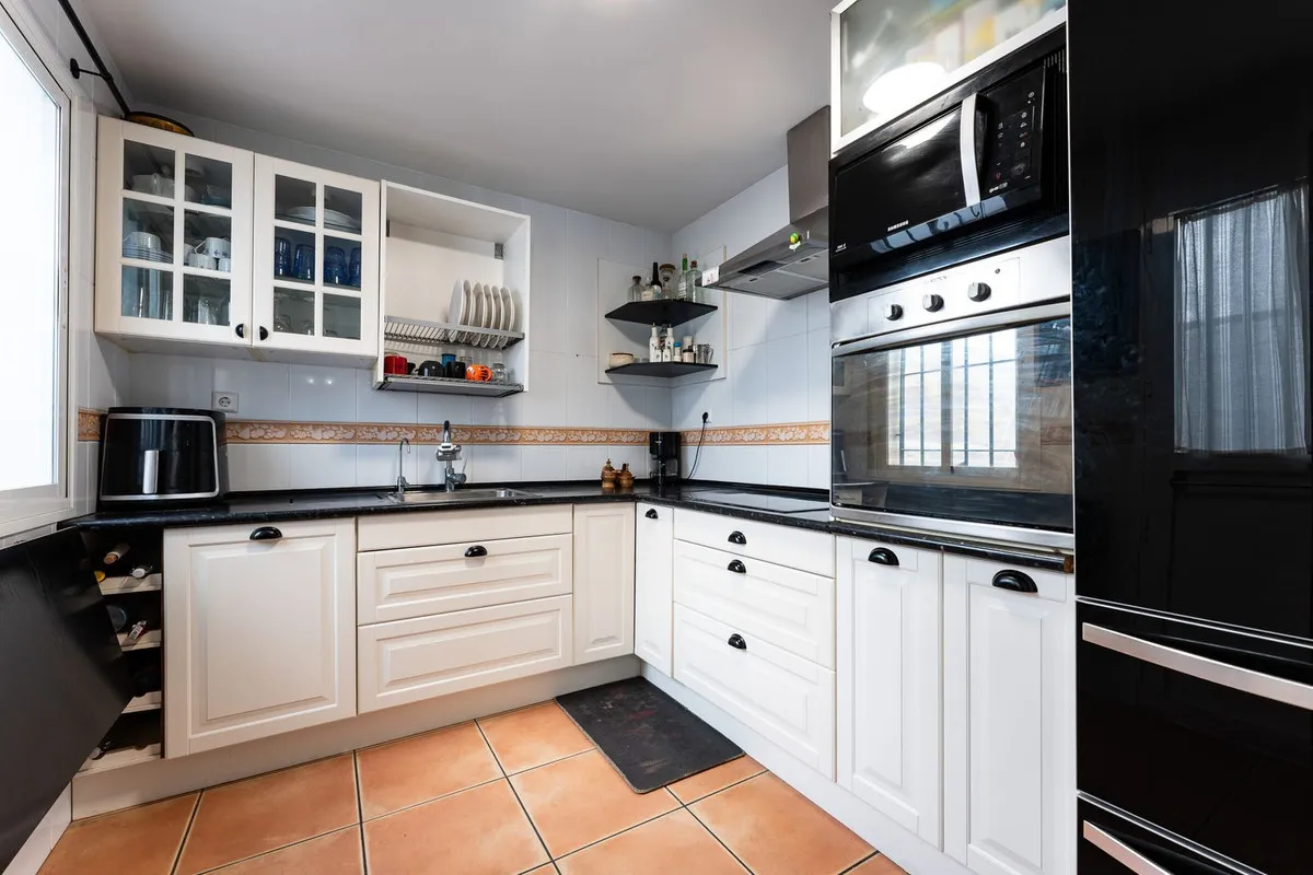 73f135bf-c7ae-4bf1-a56e-7ab8c0b54486