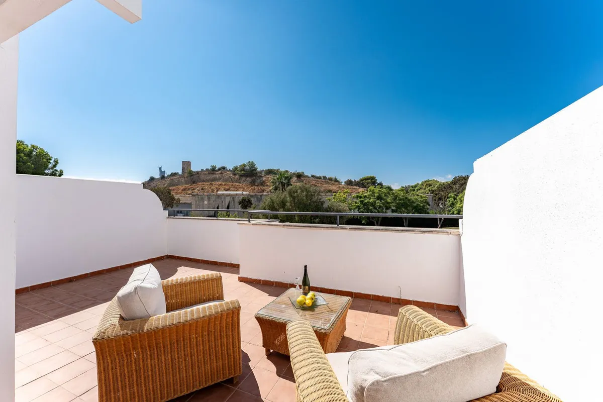 97b9fb80-df7c-4a28-b598-cdb2eb84bc08