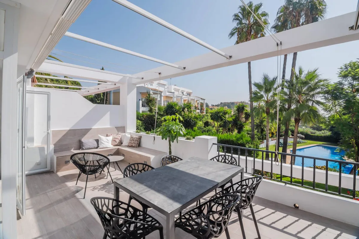 a6473fcb-f9e7-4bad-a1d5-82d21dd004d4