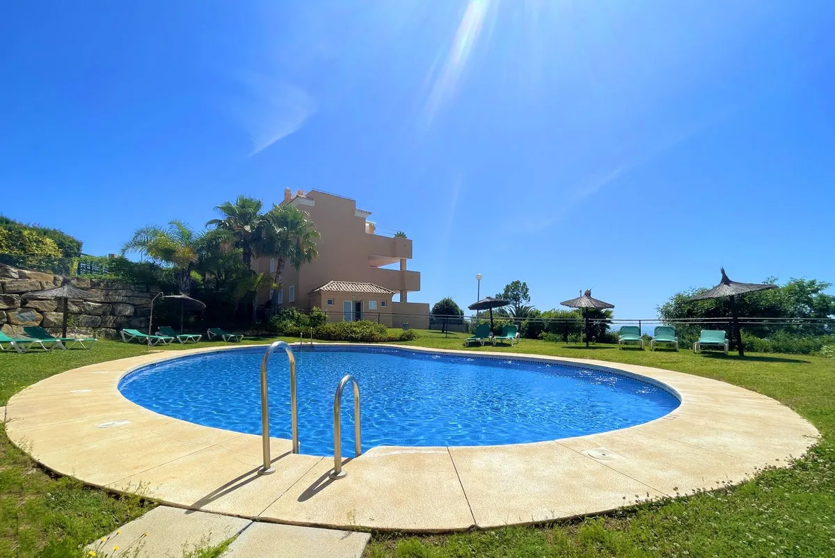 1dbb7b5d-fc2e-4a10-b193-a4a6496305de