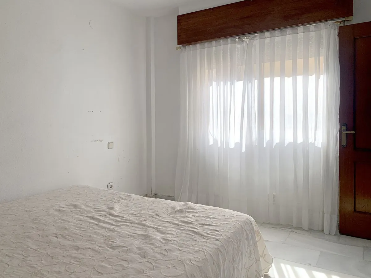 142b2293-773a-4c3c-9304-a253e558e261