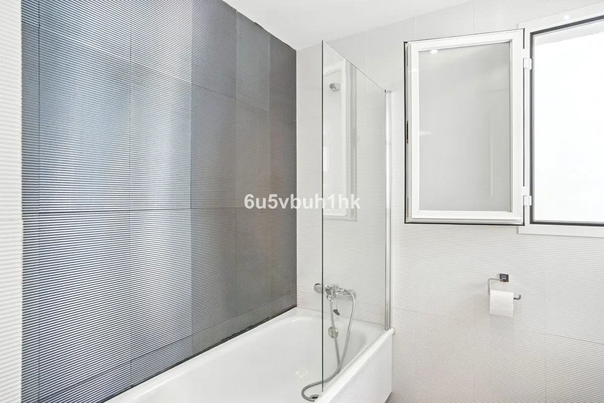 0b69cb67-32f6-422c-949a-27d8c3f4ac3e