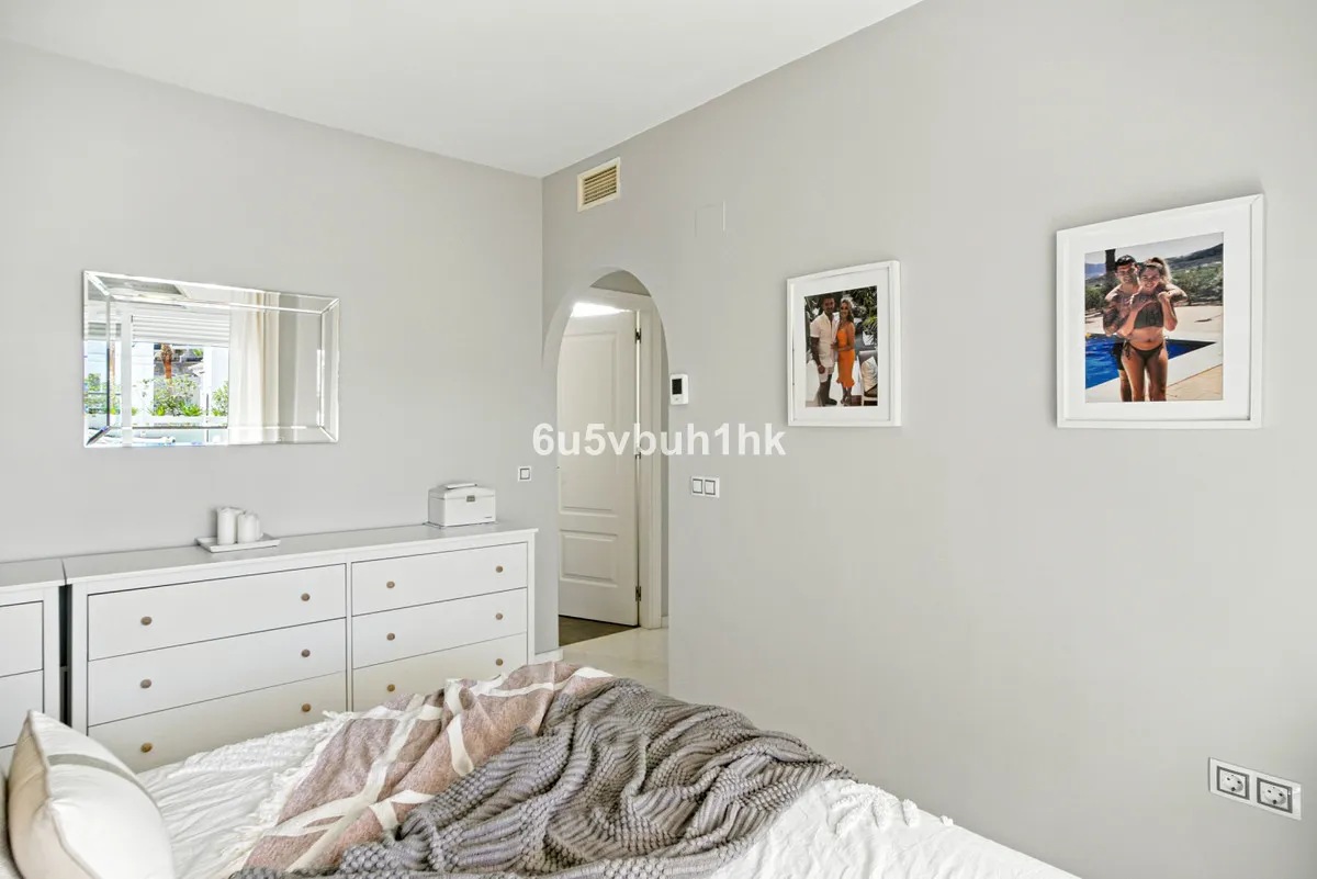 323b033d-76d7-4cd0-9365-6cc38e421d0b