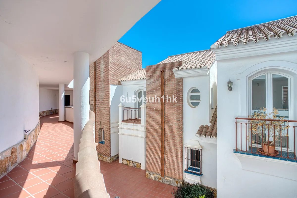 4e4ff134-2810-474e-8491-1f036246d437