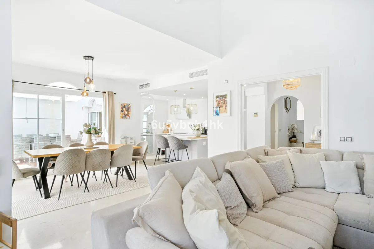 4f8dd44c-29da-4328-9d67-8e988394955b