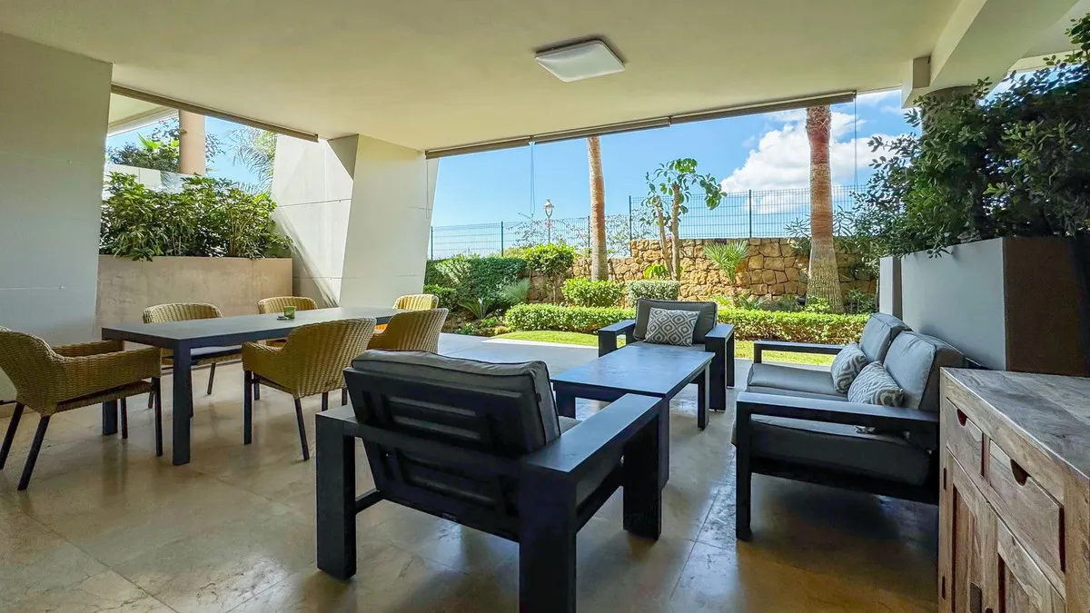 00425d63-e93d-4ea6-a837-68be23a63889