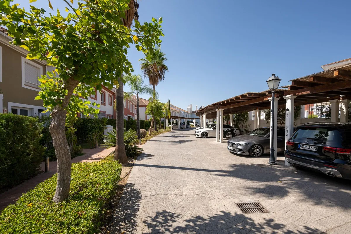 7632ce44-b9f0-4b47-b174-5b25b0bde096