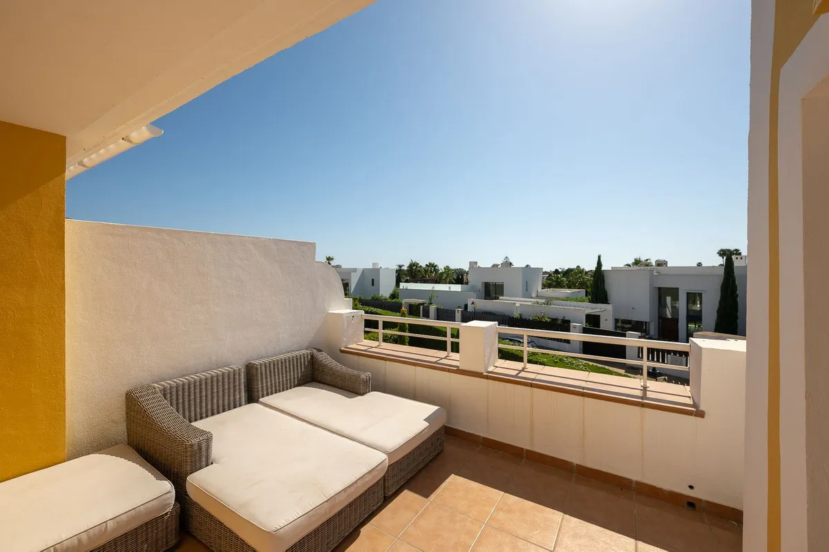 7b4c9ecc-3f88-466b-9fee-546f896a2491