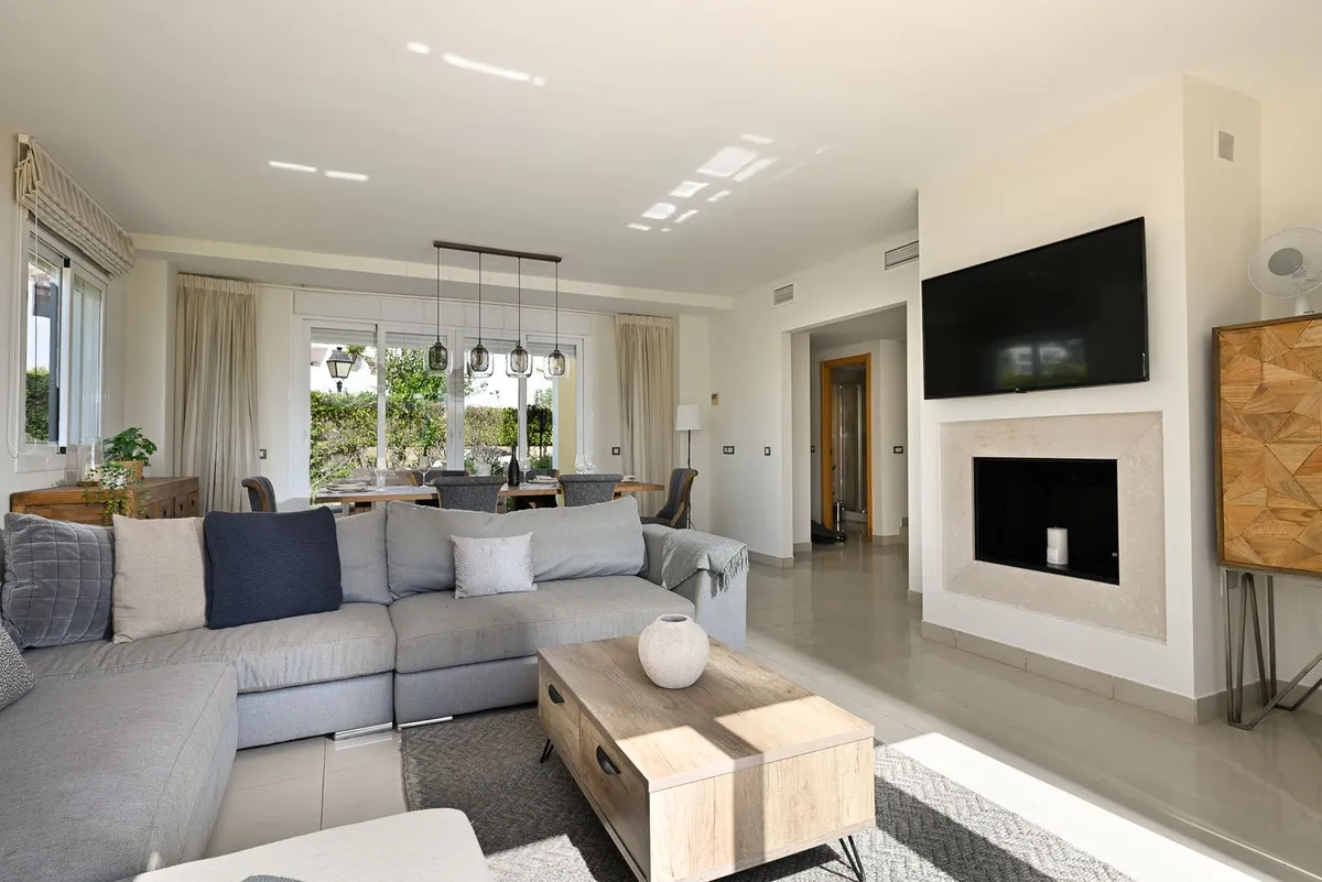 7b6964e6-3ed1-4135-b513-4c8e84c33f5f