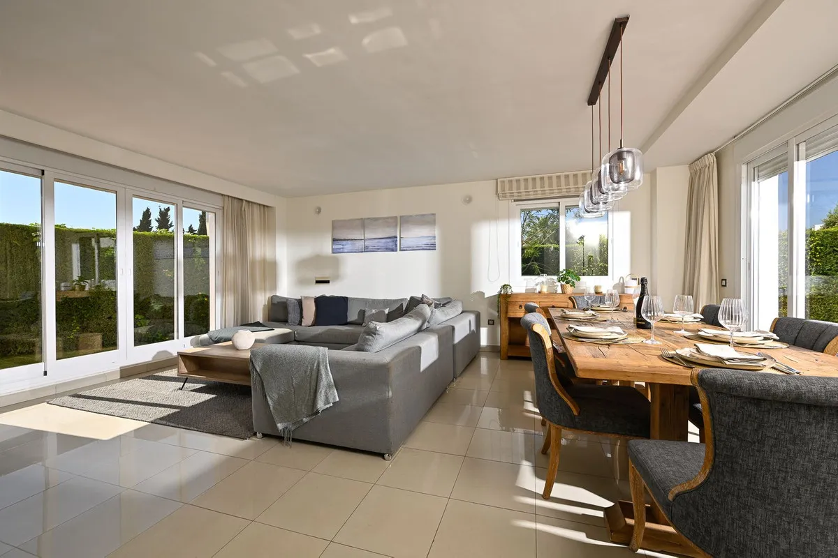 81f10c9d-8da7-407f-b24c-1fe73a306b67