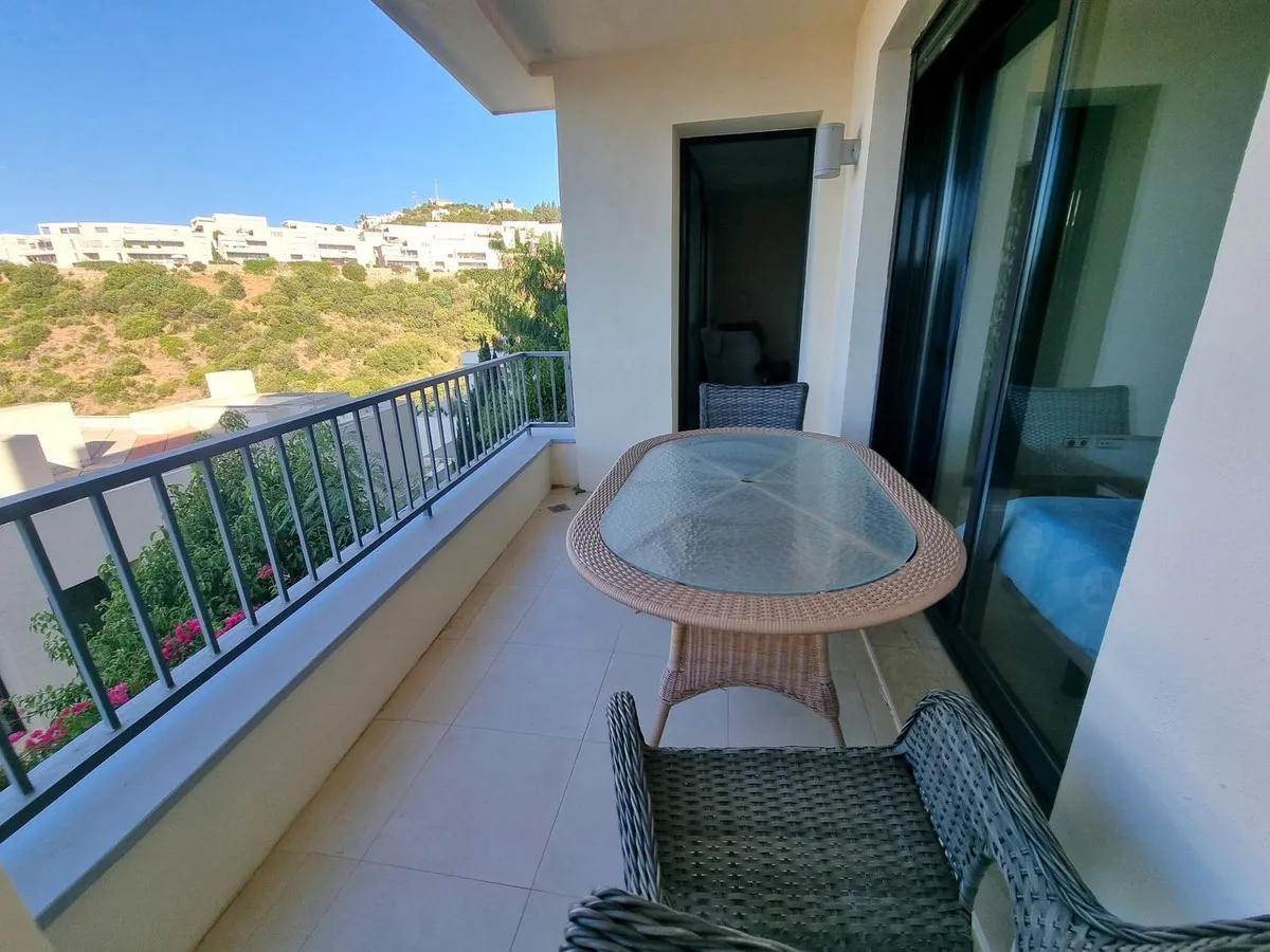 2c02f2ef-fe92-425a-b7eb-431f9c2055a1