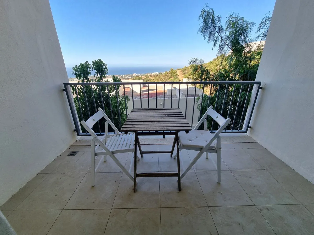 b753d5ba-525d-4bad-a3ba-f94b2009bddc