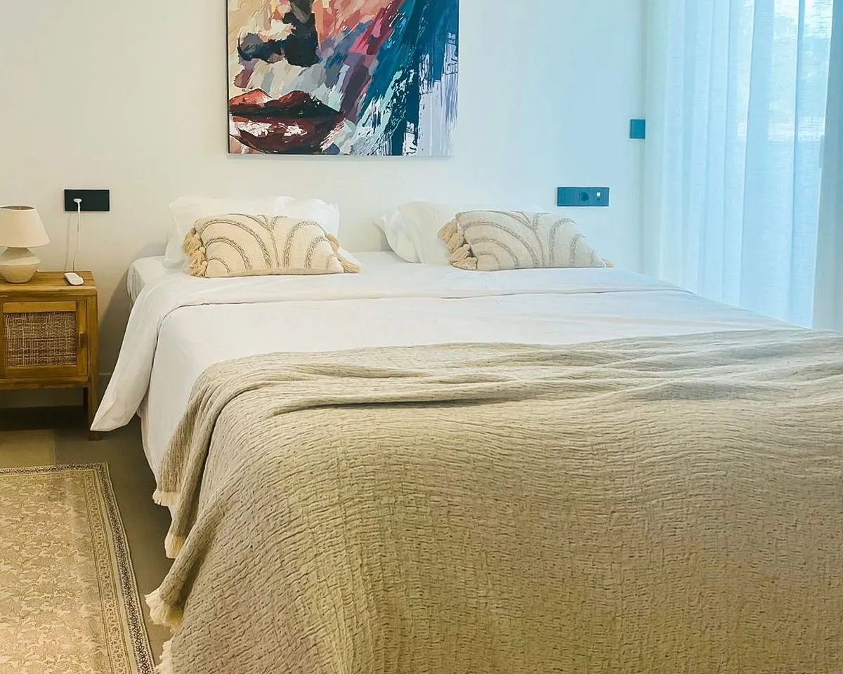 3df0e696-7901-4e2b-8c15-cb4c4f5fae77