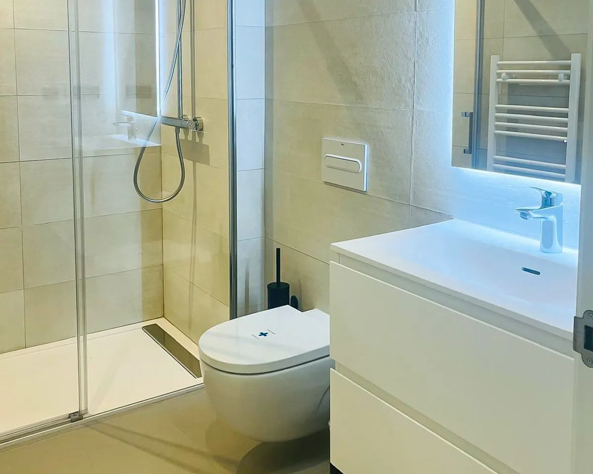 5d0329d9-0fc9-4cd1-a03d-47d2b86c169d