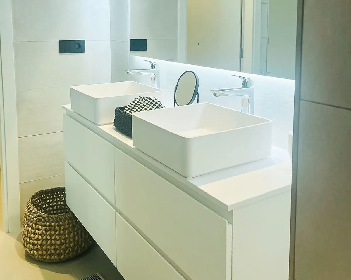 c630693c-a456-4818-b371-354adc00a9d7