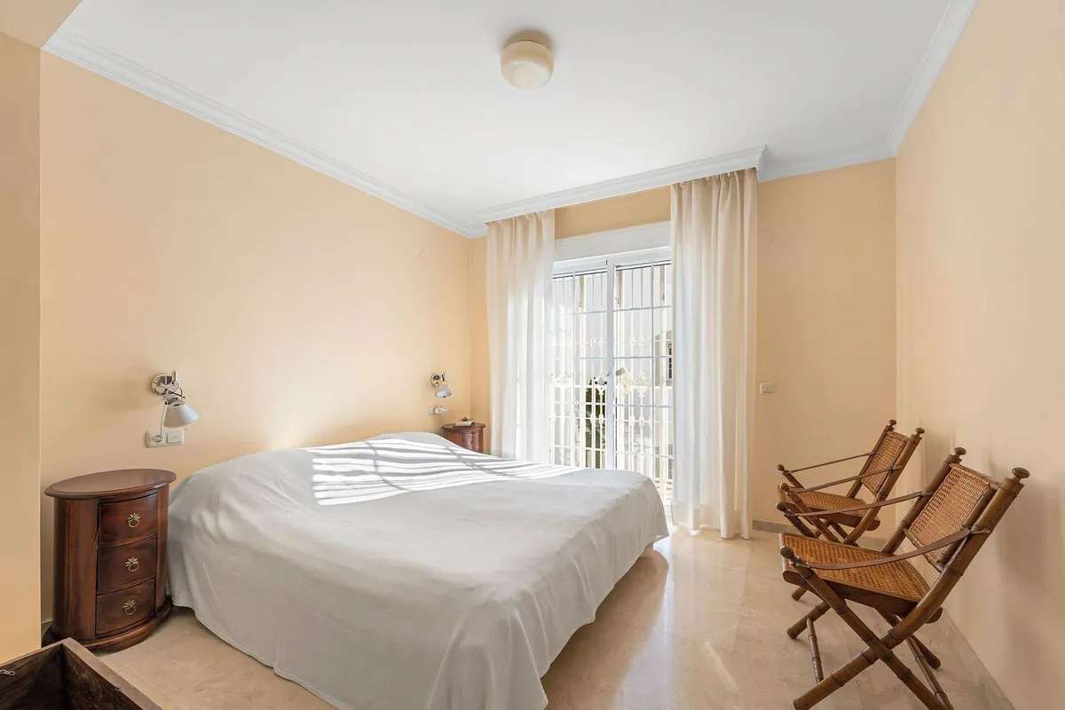 3ca38b63-0338-4724-98ff-728efff0dfa2