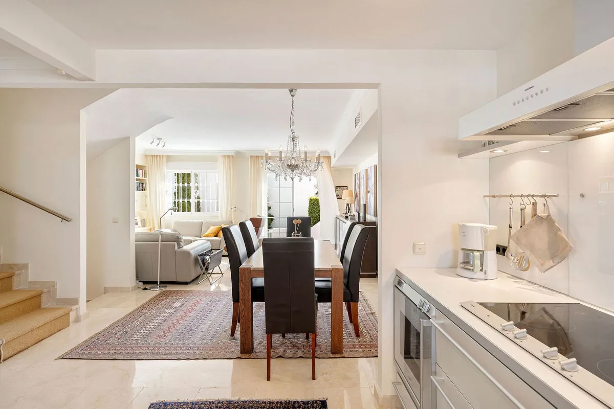 66386ef6-5154-46b5-afcd-44c1d67eb2ce