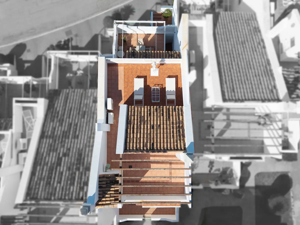 8da7e563-228a-47c1-82f2-0e6f1b3e8a89