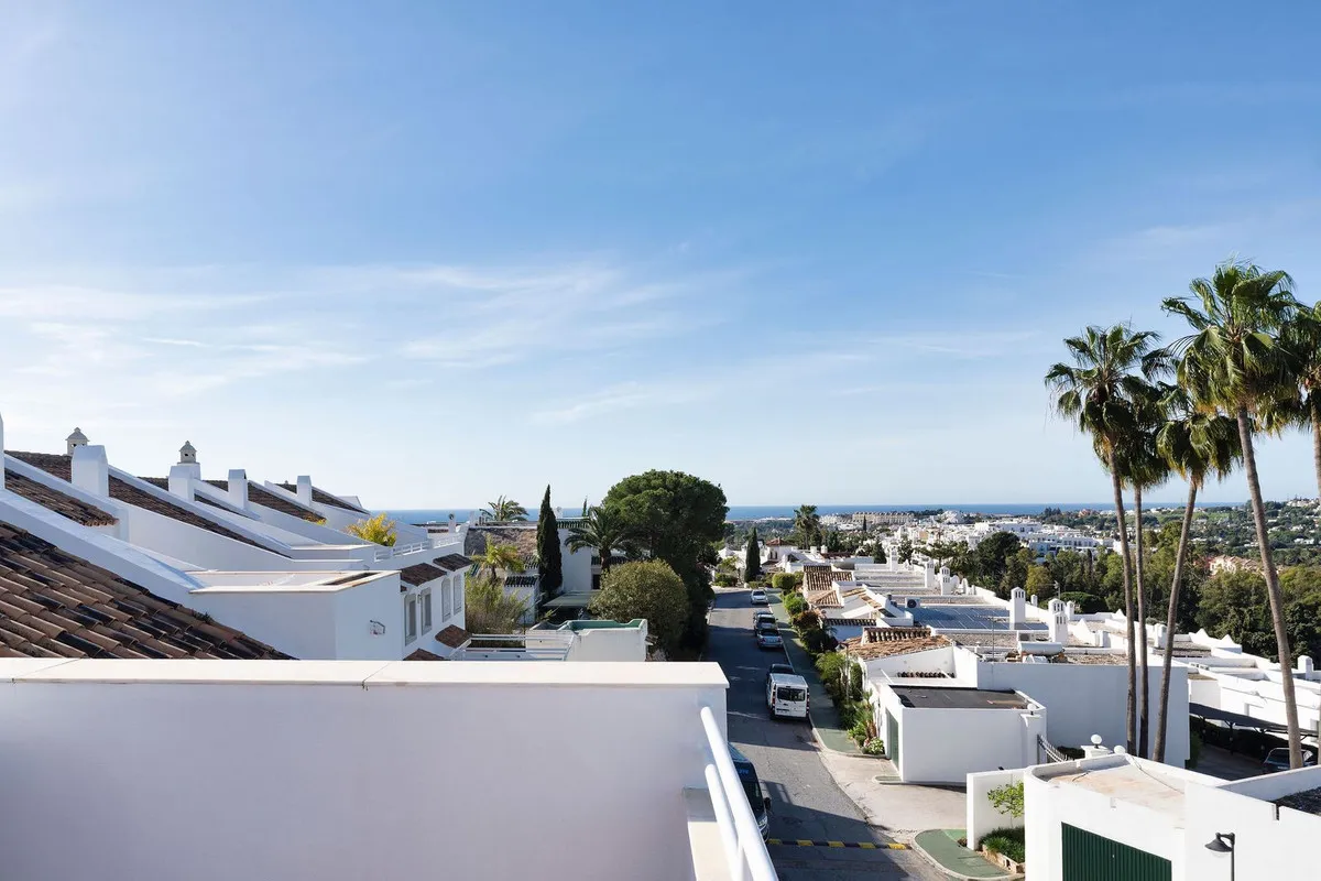 cb90b110-c8c7-44b4-b9de-8f83c9a92f1b