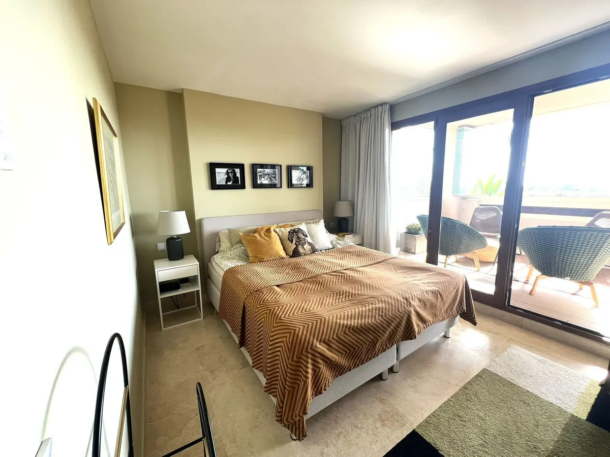 0e6cf2de-2f1e-40d3-a44f-aaea4334b1a4