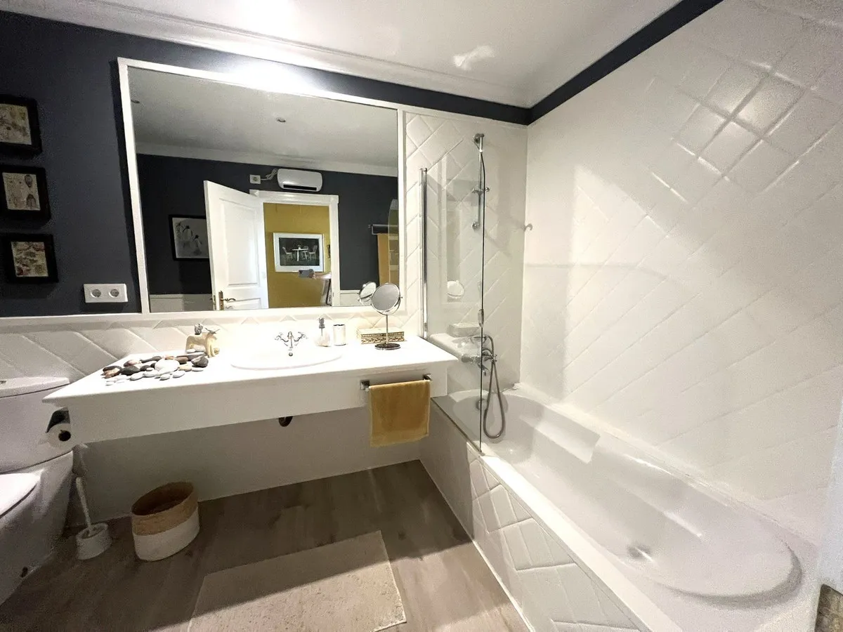 9c42160d-6834-4573-8416-89d80712445d