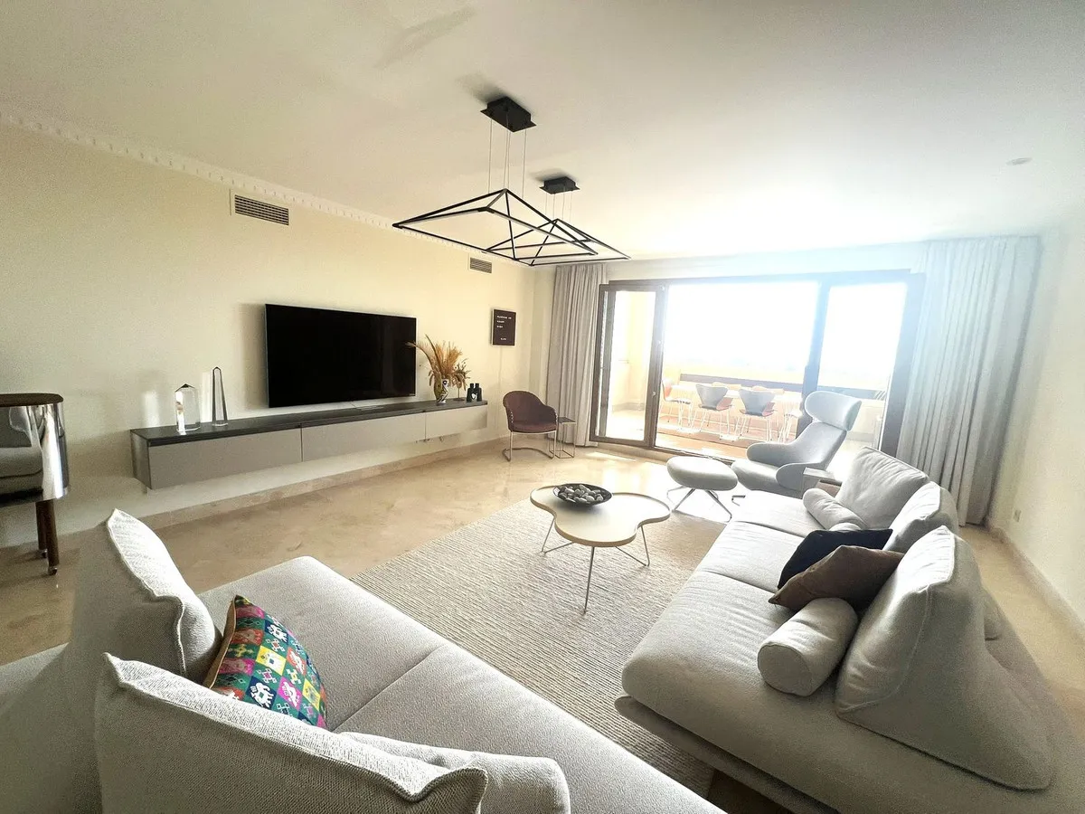 ba24403b-e81b-42e8-9886-d5b5f528ffb9