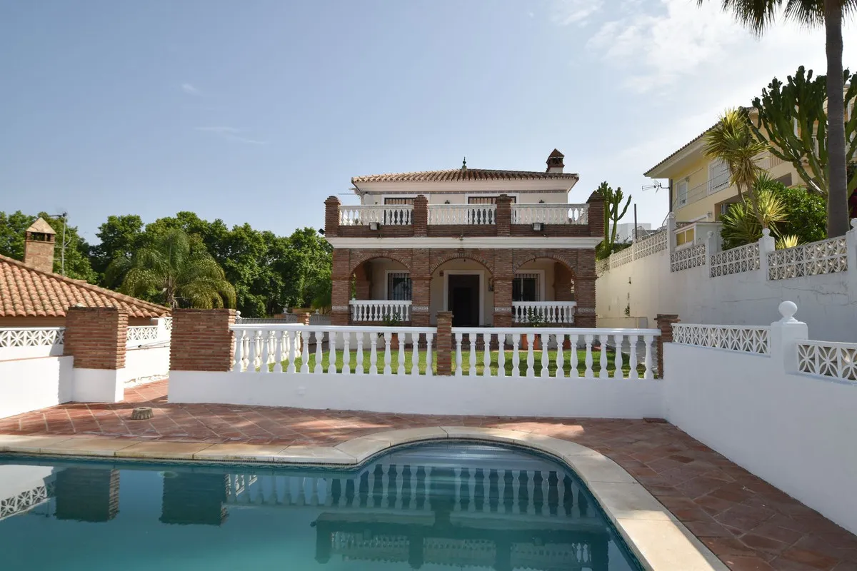 a17126c8-ba91-4116-a34e-2beb41de5e22