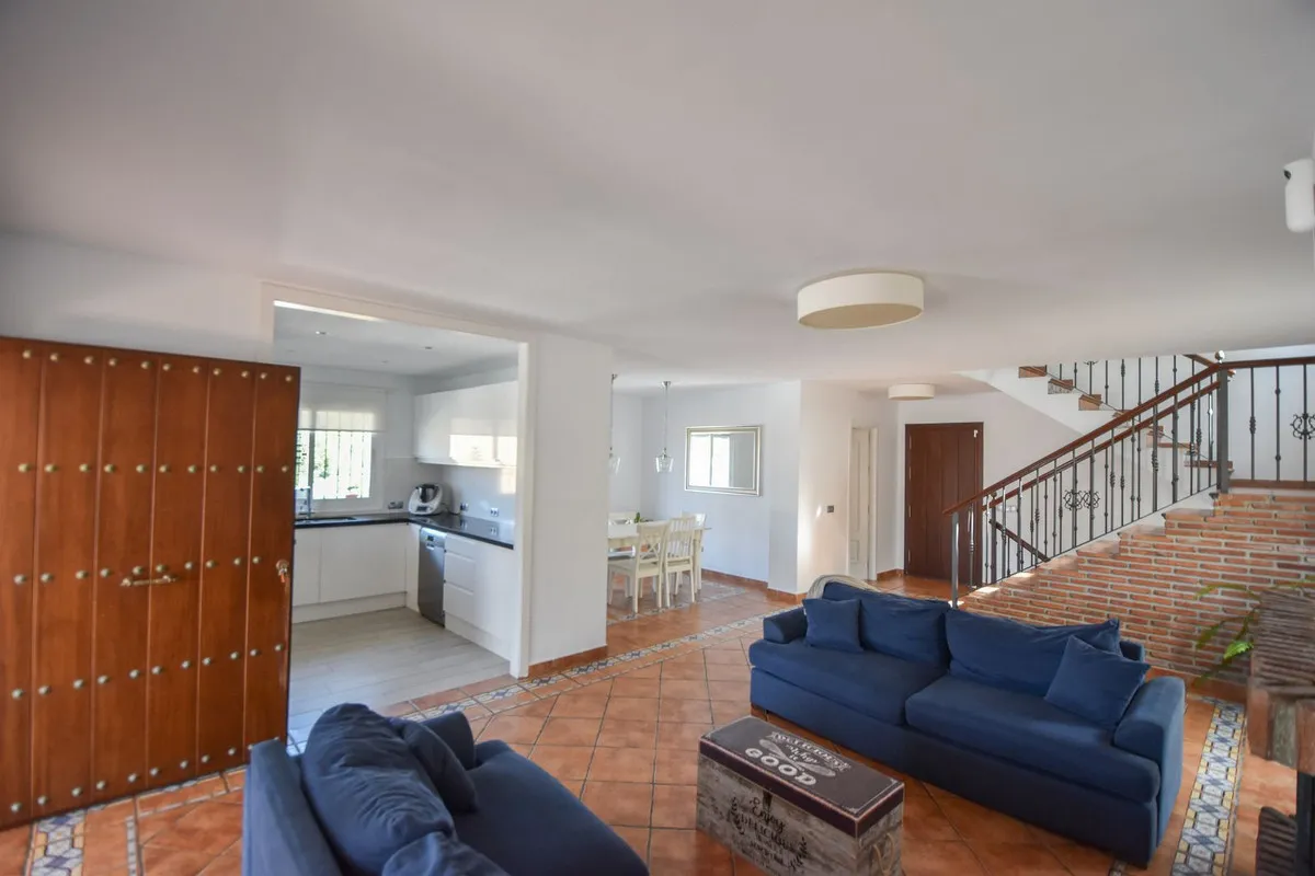 f85b43b8-792b-447a-9722-a57b43a85624