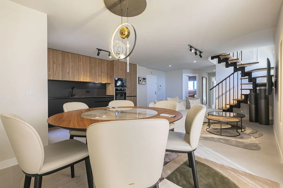 27e1e36d-c948-4dcb-8660-7613dd5fc1f6