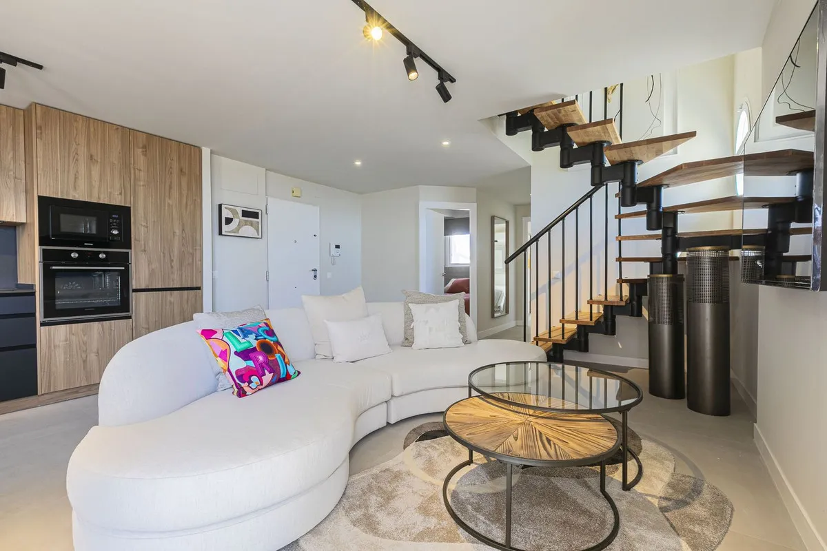 4d3f6ee0-571e-406b-acda-95f73f98dd51