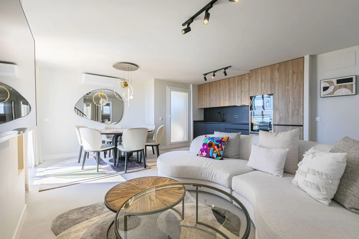 5e5c03e4-3fe0-4aa6-a7d6-910a5659dd39