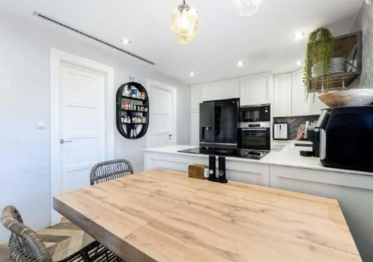 60fe3ef3-bddb-4532-9c33-a9e05b66c486