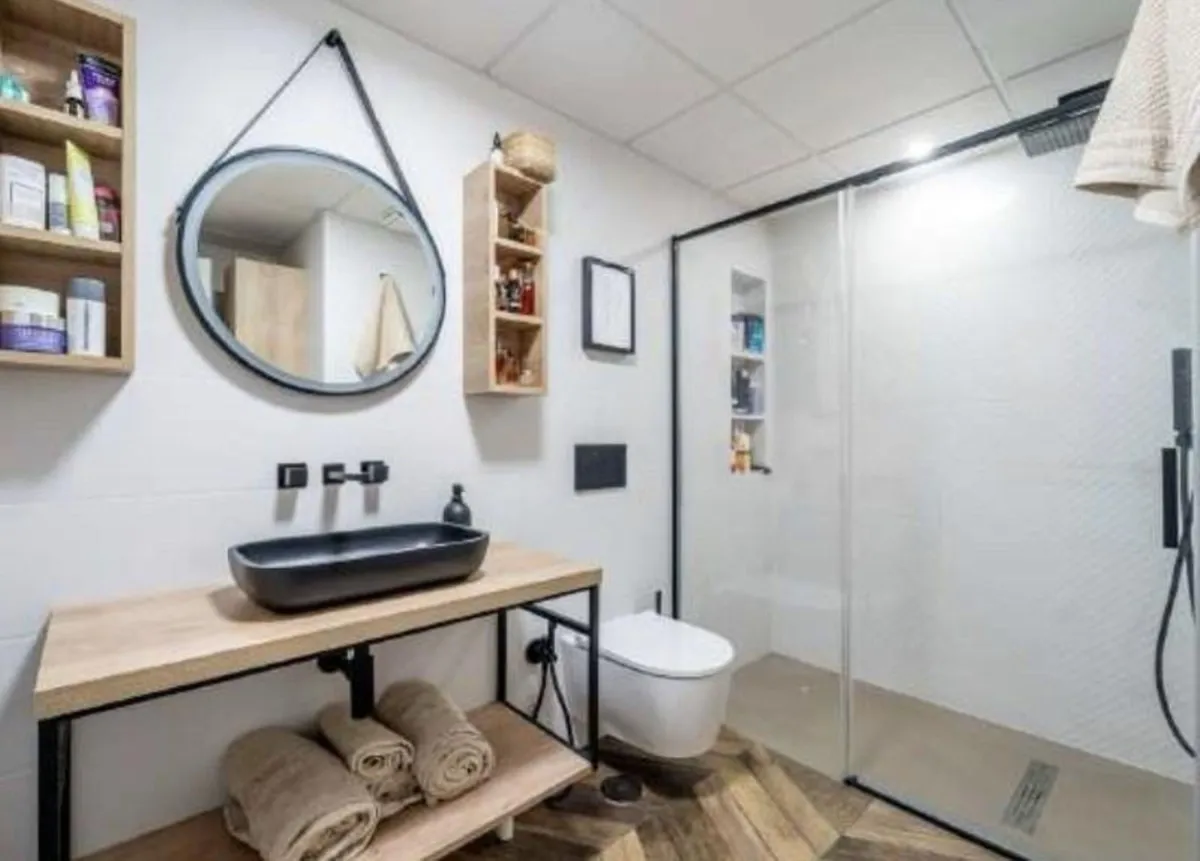 afc33810-5603-461f-a9c0-4a890704beb5