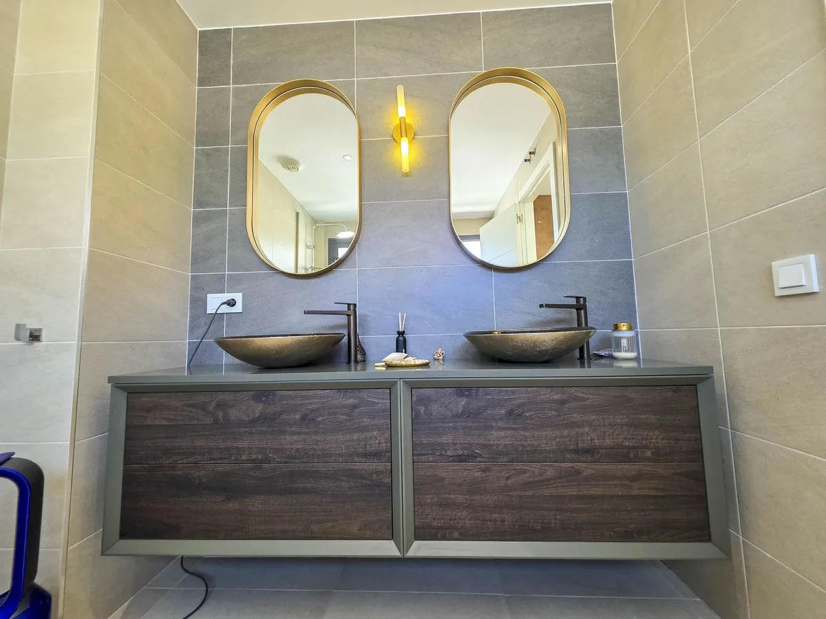 16e1f9d4-418b-4ed1-8f5d-aed96cfa7351