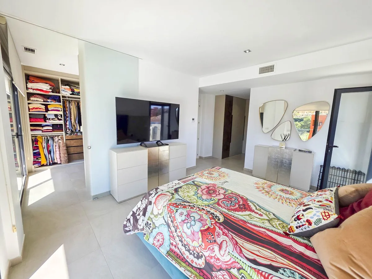 4b4f1044-f81a-4caf-930b-d238ea8bdc38