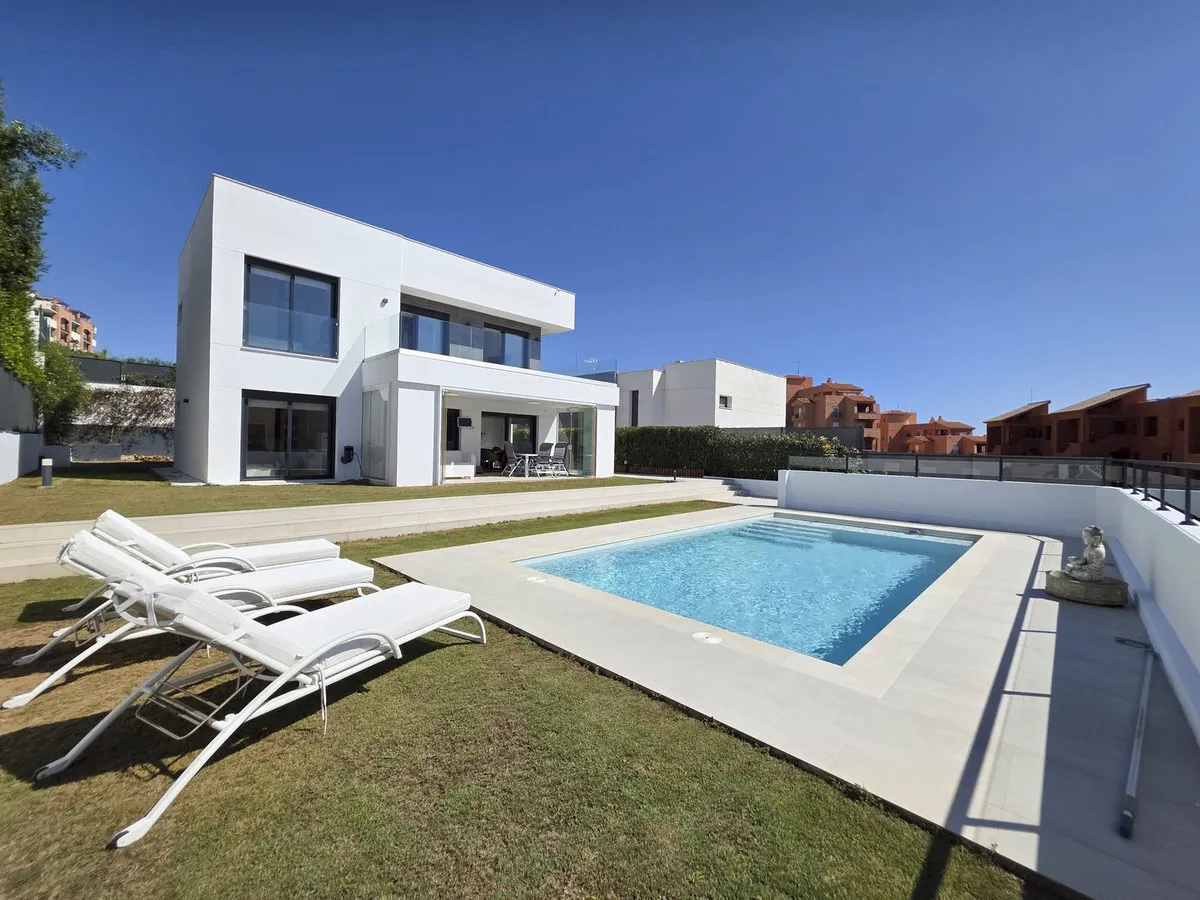 7b82a2ca-cbb3-424f-8932-524c7f6e019c