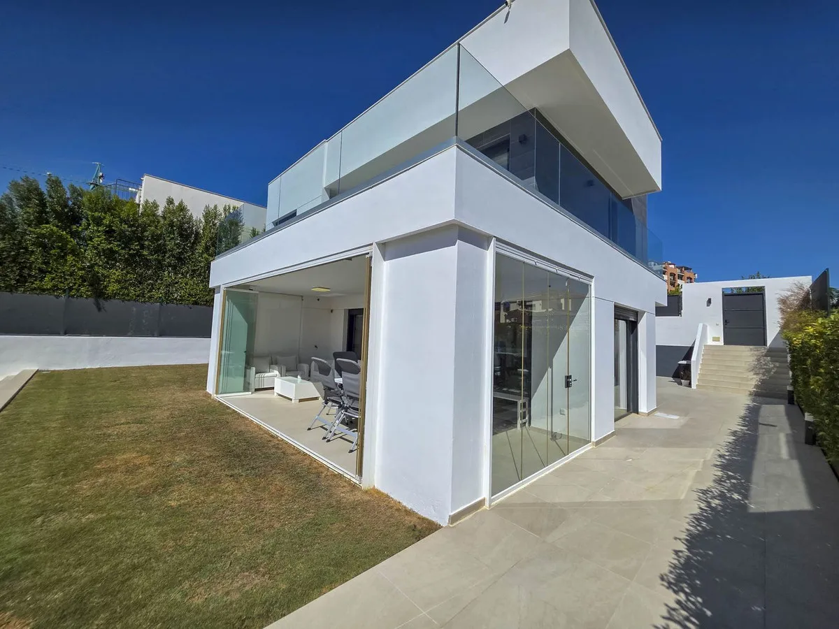 dcb54e50-647c-49dc-82bb-2905685d0fd9