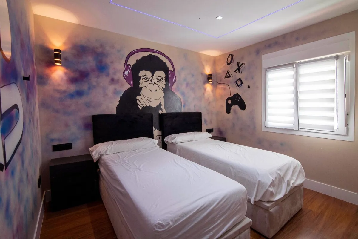 1f23acc3-6ac1-4e0b-8127-4436cfa826bd