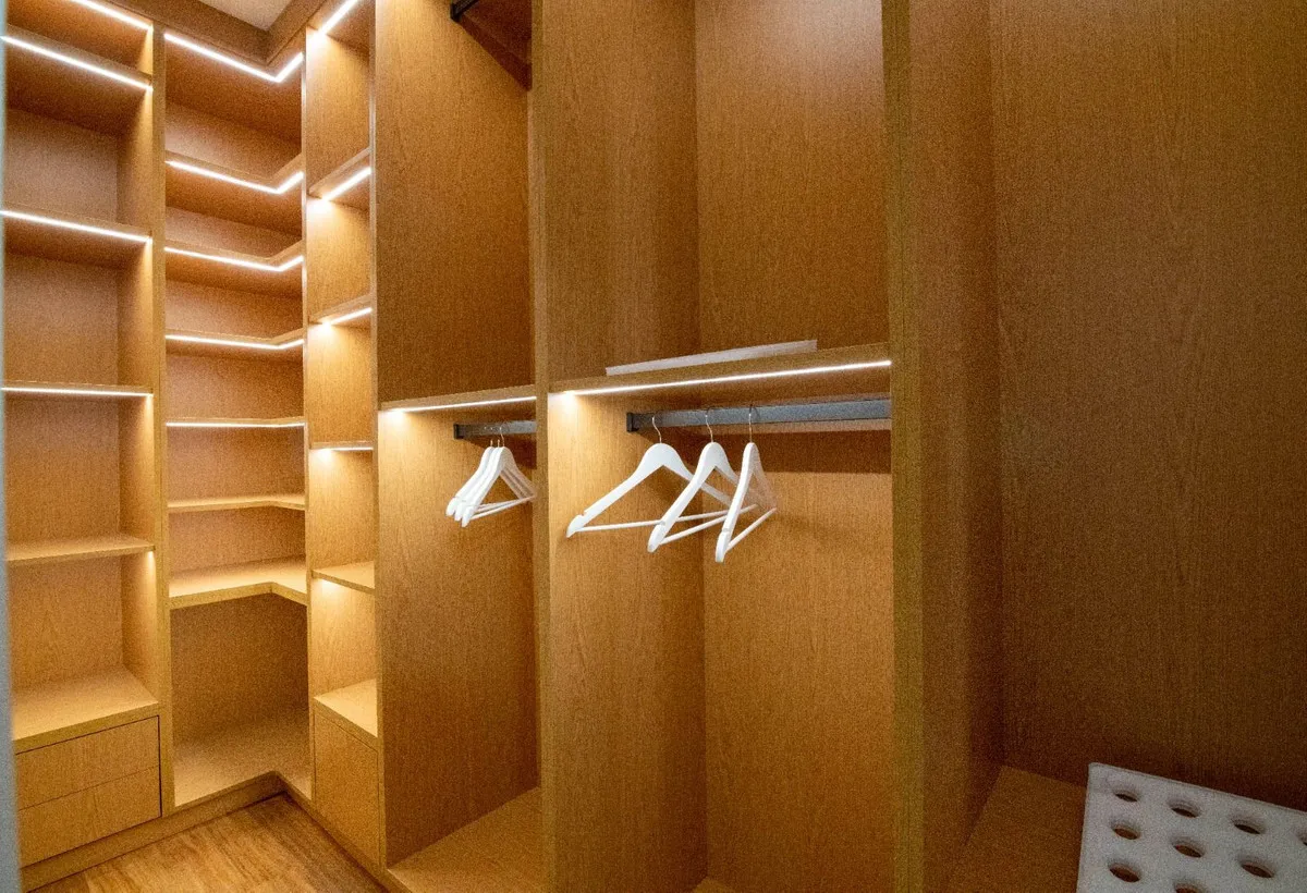 8250b527-cac7-4f1d-afff-844de519ed92